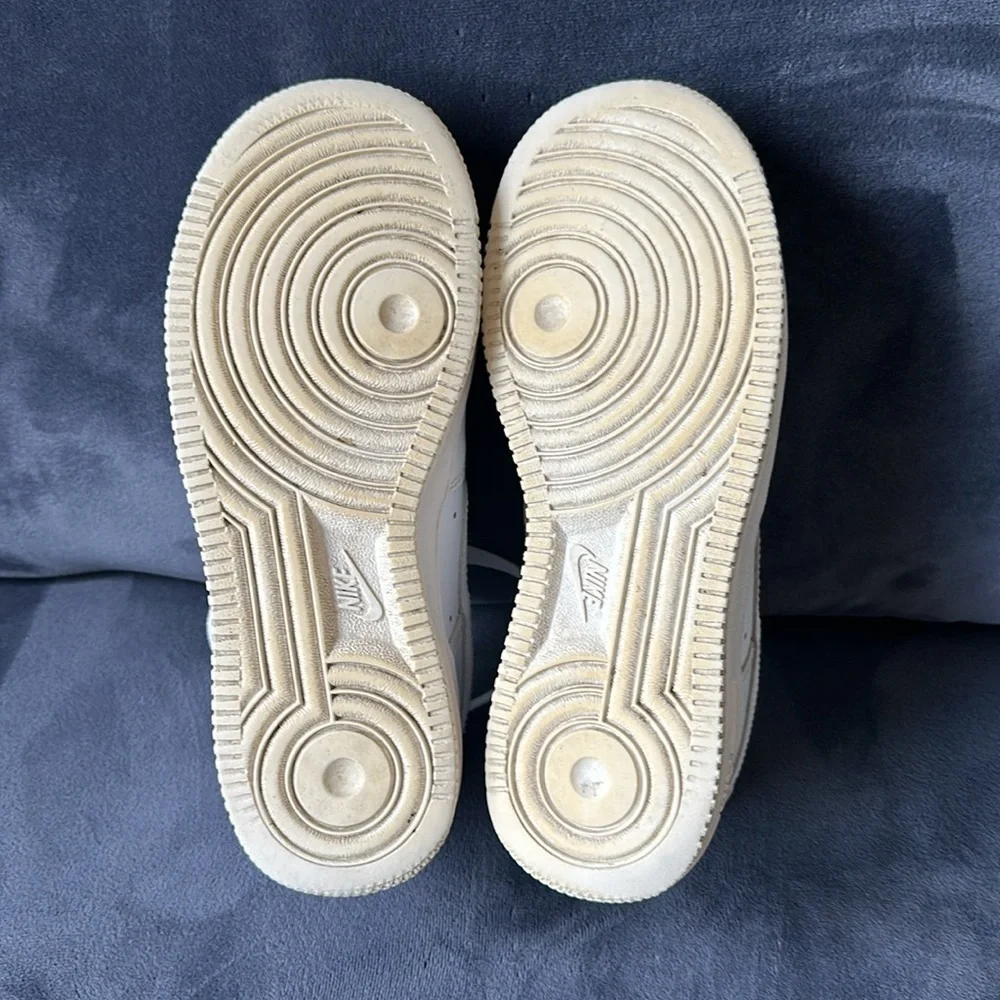 NIKE AIR FORCE 1 Shoes Youth 6.5 Triple White Sneakers